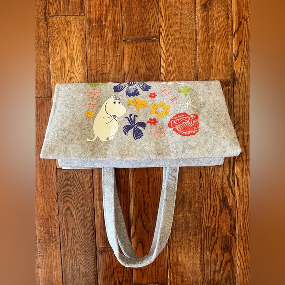 Moomin Bag Flower Print Tote Grey Multicolor - Picture 6 of 7